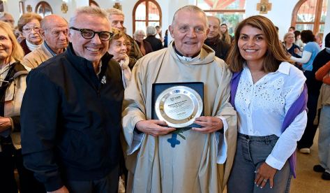 El párroco Roberto Barón celebró sus 50 años de labor sacerdotal